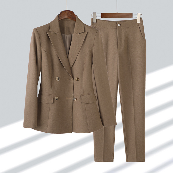 Juliette – Tailleur blazer à coupe structurée