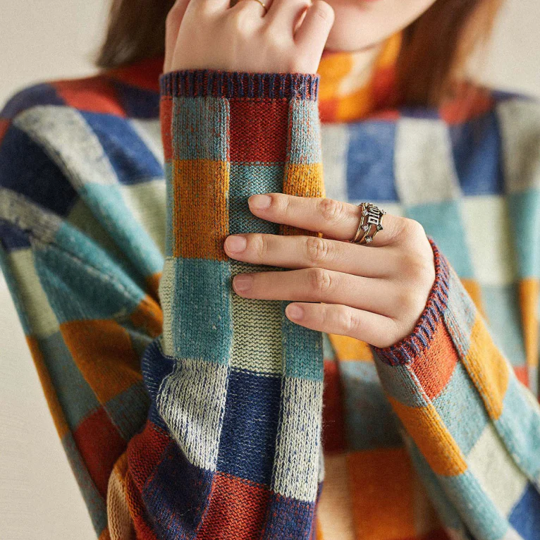 PENELOPE™ | PULLOVER PATCHWORK À COL HAUT